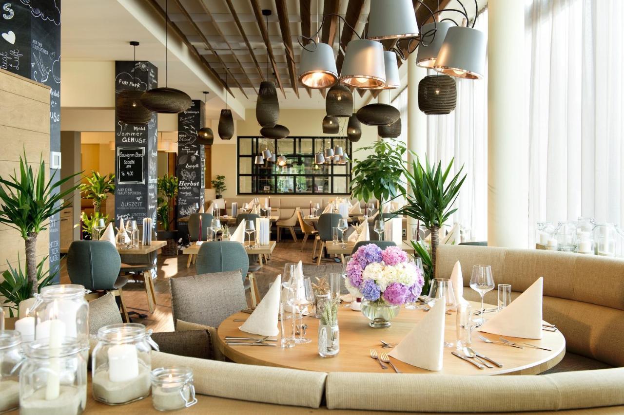 לויפרסדורף ביי פורסטנפלד Hotel Vier Jahreszeiten Loipersdorf מראה חיצוני תמונה