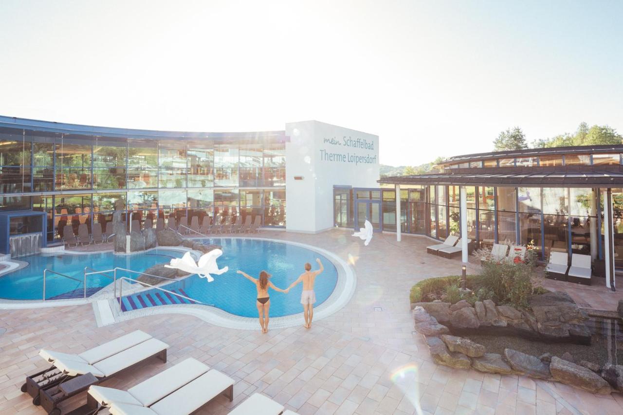 לויפרסדורף ביי פורסטנפלד Hotel Vier Jahreszeiten Loipersdorf מראה חיצוני תמונה