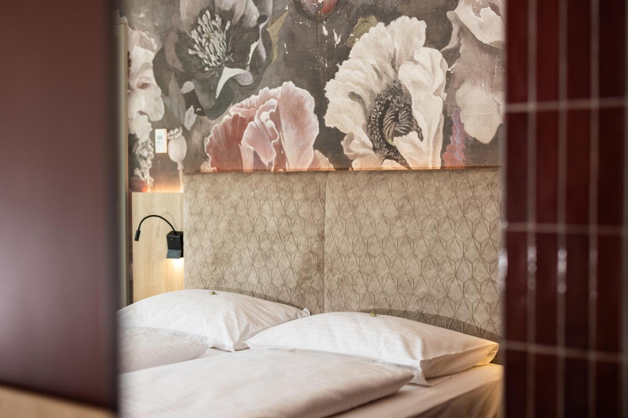 לויפרסדורף ביי פורסטנפלד Hotel Vier Jahreszeiten Loipersdorf חדר תמונה