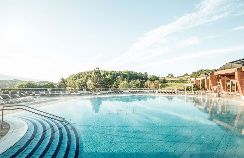 לויפרסדורף ביי פורסטנפלד Hotel Vier Jahreszeiten Loipersdorf מראה חיצוני תמונה