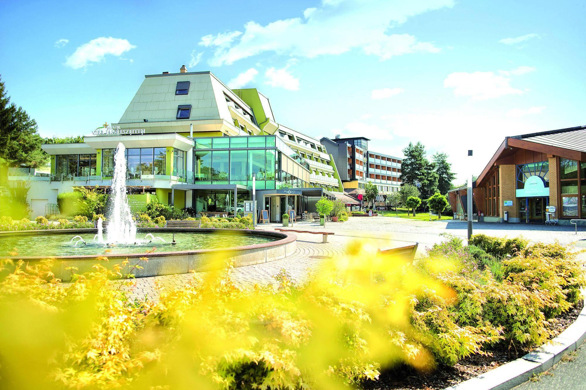 לויפרסדורף ביי פורסטנפלד Hotel Vier Jahreszeiten Loipersdorf מראה חיצוני תמונה