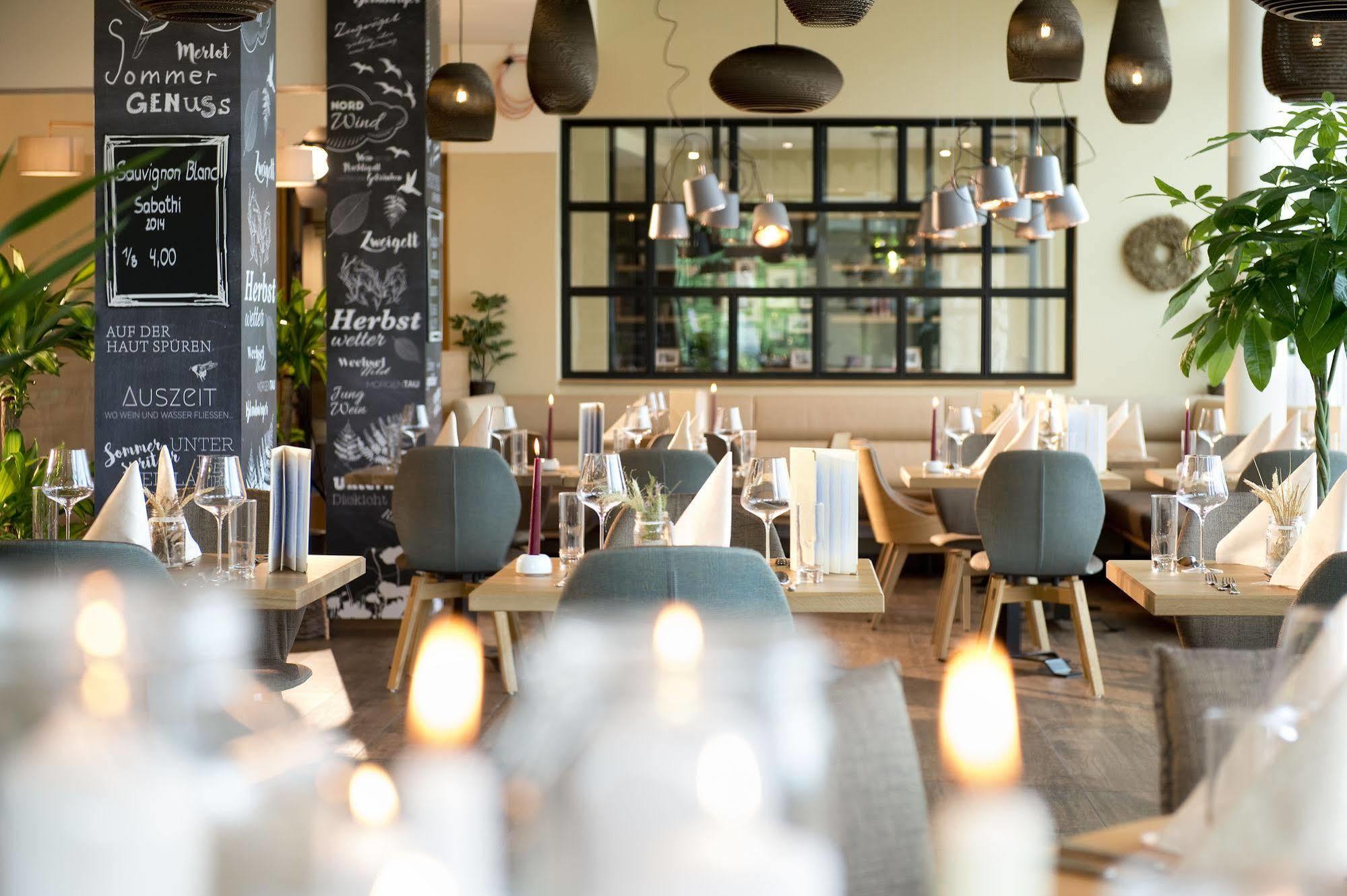 לויפרסדורף ביי פורסטנפלד Hotel Vier Jahreszeiten Loipersdorf מראה חיצוני תמונה